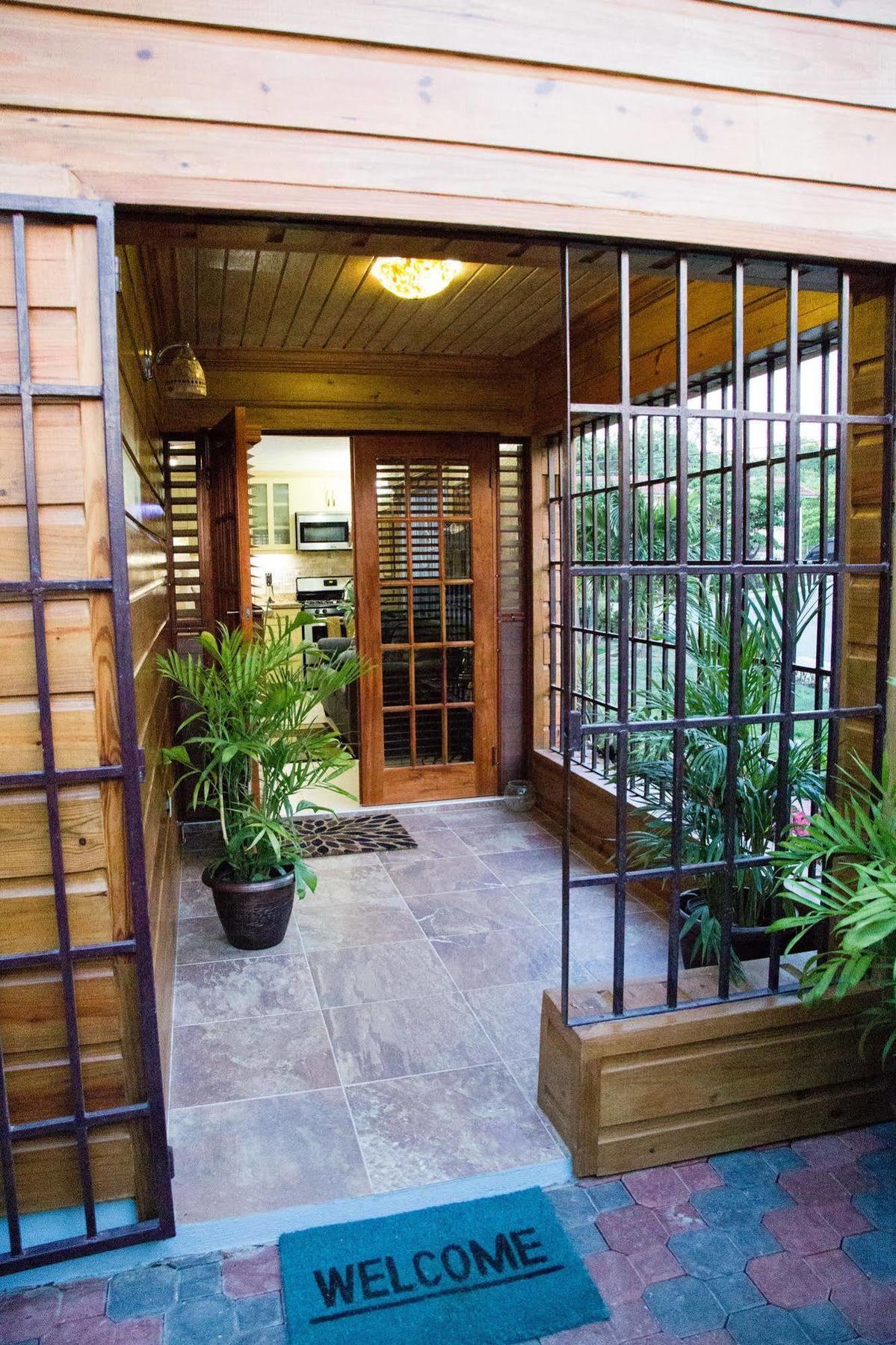 The Cabin At Long Mountain Country Club Kingston Exterior foto